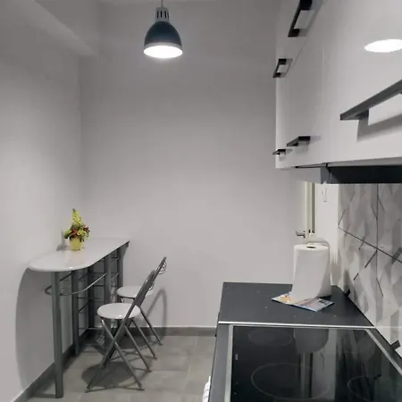 Apartment A Convenient In The Heart Of Athens